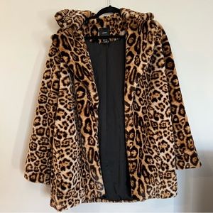 NWOT F21 Leopard Plush Coat